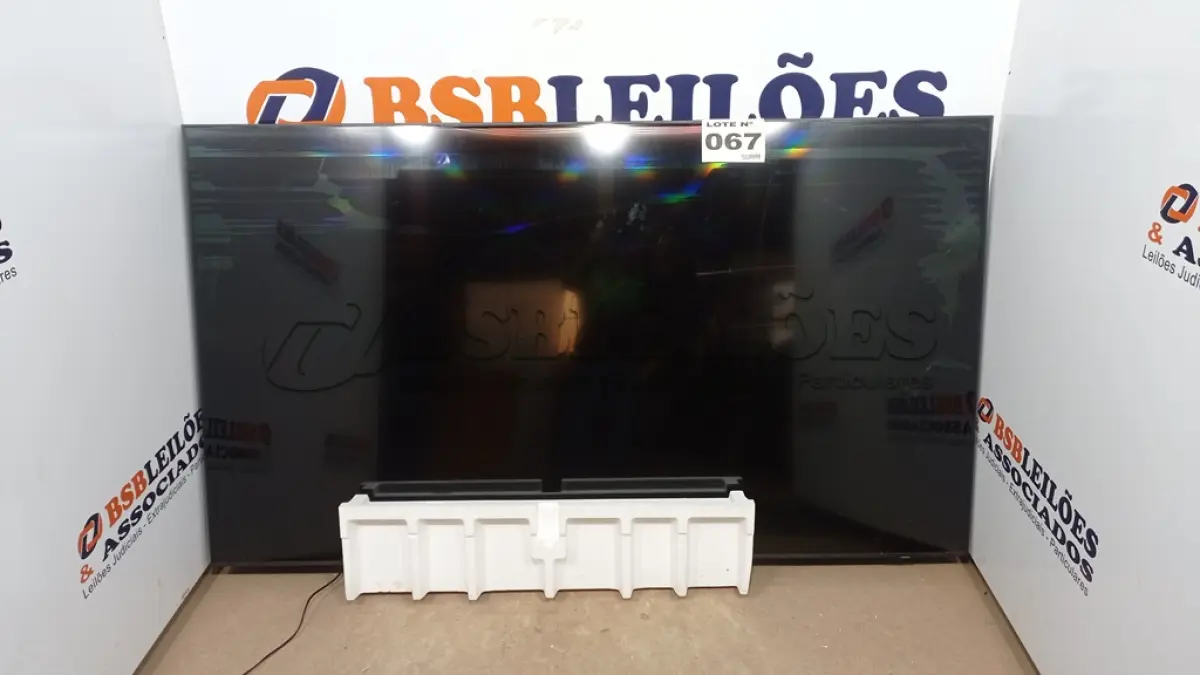 LOTE 067 - 01 SMART TV LED 85" 4K WI-FI CRYSTAL UHD 85BU8000 SAMSUNG (NO ESTADO, NÃO SABEMOS SE FUNCIONA. LEILÃO NÃO TEM GARANTIA E NEM DEVOLUÇÃO, SUJEITO A POSSÍVEIS AVARIAS VISÍVEIS/OCULTAS E/OU AUSÊNCIA DE COMPONENTES)