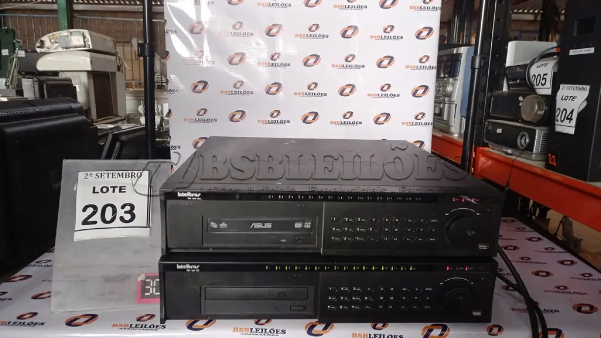 LOTE 203 - 03 SWITCHES E 02 APARELHOS DVR MARCA INTELBRAS. (NO ESTADO) ATENÇÃO! FAZER A VISITAÇÃO ANTES DE ARREMATAR, NÃO SABEMOS SE FUNCIONA, LEILÃO NÃO TEM GARANTIA E NEM DEVOLUÇÃO, SUJEITO A POSSÍVEIS AVARIAS VISÍVEIS/OCULTAS E/OU AUSÊNCIA DE COMPONENTES.