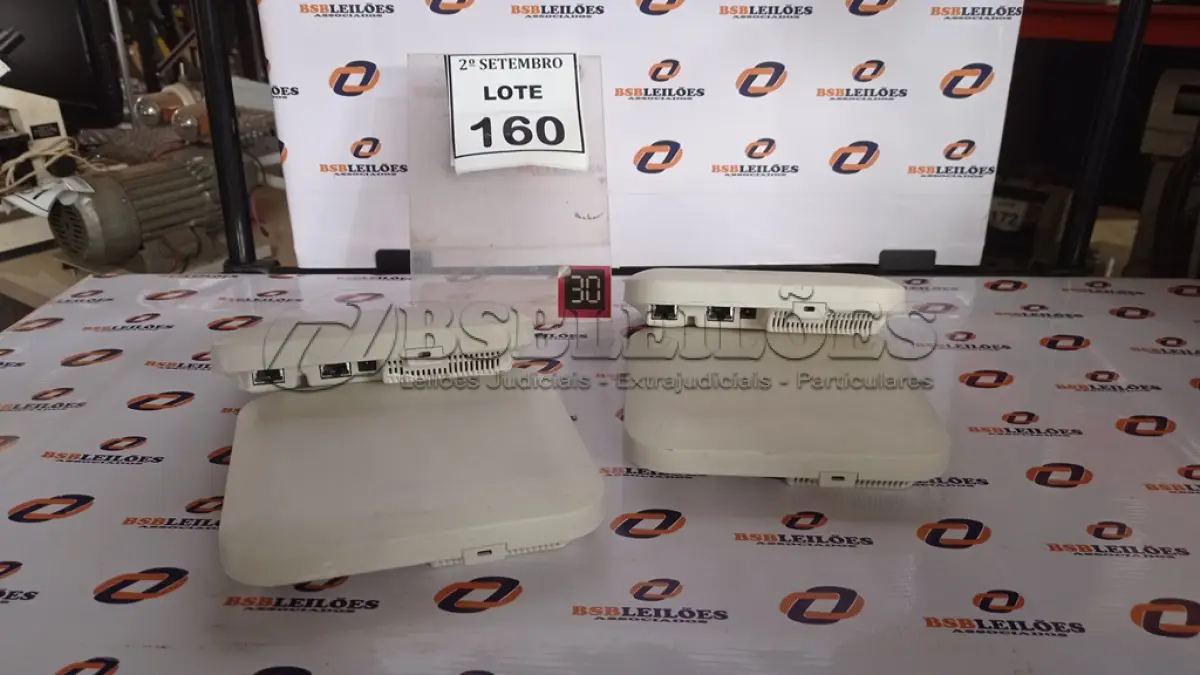 LOTE 160 - 04 ACCESS POINT. (NO ESTADO) ATENÇÃO! FAZER A VISITAÇÃO ANTES DE ARREMATAR, NÃO SABEMOS SE FUNCIONA, LEILÃO NÃO TEM GARANTIA E NEM DEVOLUÇÃO, SUJEITO A POSSÍVEIS AVARIAS VISÍVEIS/OCULTAS E/OU AUSÊNCIA DE COMPONENTES.