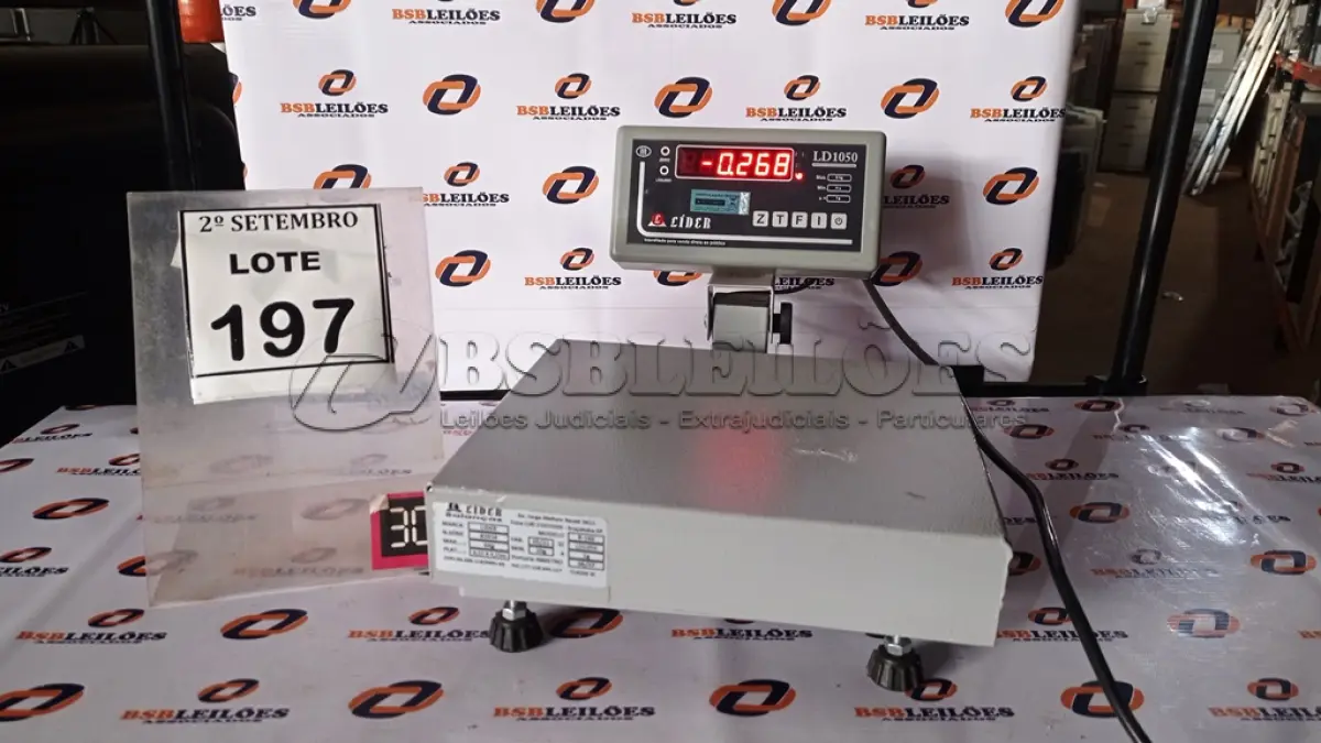 LOTE 197 - 01 BALANÇA DIGITAL MAX. 6KG MARCA LÍDER. (NO ESTADO) ATENÇÃO! FAZER A VISITAÇÃO ANTES DE ARREMATAR, NÃO SABEMOS SE FUNCIONA, LEILÃO NÃO TEM GARANTIA E NEM DEVOLUÇÃO, SUJEITO A POSSÍVEIS AVARIAS VISÍVEIS/OCULTAS E/OU AUSÊNCIA DE COMPONENTES.