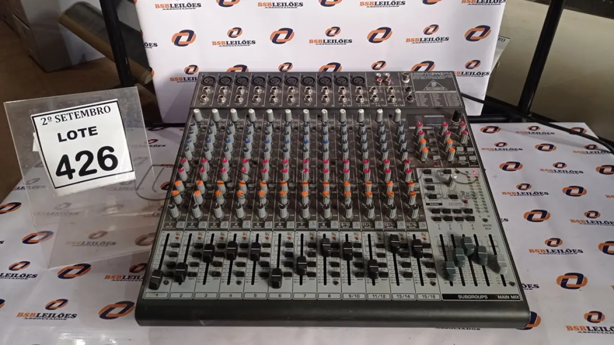 LOTE 426 - 01 MESA DE SOM MARCA XENYX 24432PX. (NO ESTADO) ATENÇÃO! FAZER A VISITAÇÃO ANTES DE ARREMATAR, NÃO SABEMOS SE FUNCIONA, LEILÃO NÃO TEM GARANTIA E NEM DEVOLUÇÃO, SUJEITO A POSSÍVEIS AVARIAS VISÍVEIS/OCULTAS E/OU AUSÊNCIA DE COMPONENTES.