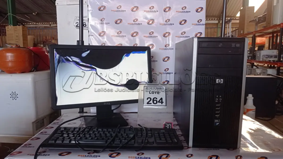 LOTE 264 - 01 CPU MARCA HP, 01 MONITOR MARCA DELL E 0 TECLADO. (NO ESTADO) ATENÇÃO! FAZER A VISITAÇÃO ANTES DE ARREMATAR, NÃO SABEMOS SE FUNCIONA, LEILÃO NÃO TEM GARANTIA E NEM DEVOLUÇÃO, SUJEITO A POSSÍVEIS AVARIAS VISÍVEIS/OCULTAS E/OU AUSÊNCIA DE COMPONENTES.