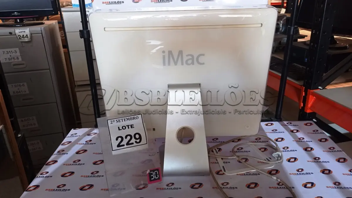 LOTE 229 - 01 IMAC. (NO ESTADO) ATENÇÃO! FAZER A VISITAÇÃO ANTES DE ARREMATAR, NÃO SABEMOS SE FUNCIONA, LEILÃO NÃO TEM GARANTIA E NEM DEVOLUÇÃO, SUJEITO A POSSÍVEIS AVARIAS VISÍVEIS/OCULTAS E/OU AUSÊNCIA DE COMPONENTES.