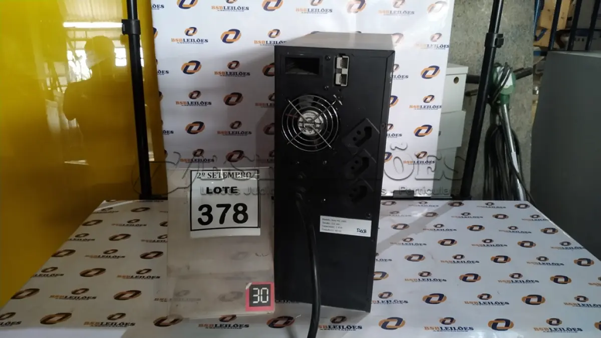 LOTE 378 - 01 NOBREAK MARCA LACERDA. (NO ESTADO) ATENÇÃO! FAZER A VISITAÇÃO ANTES DE ARREMATAR, NÃO SABEMOS SE FUNCIONA, LEILÃO NÃO TEM GARANTIA E NEM DEVOLUÇÃO, SUJEITO A POSSÍVEIS AVARIAS VISÍVEIS/OCULTAS E/OU AUSÊNCIA DE COMPONENTES.