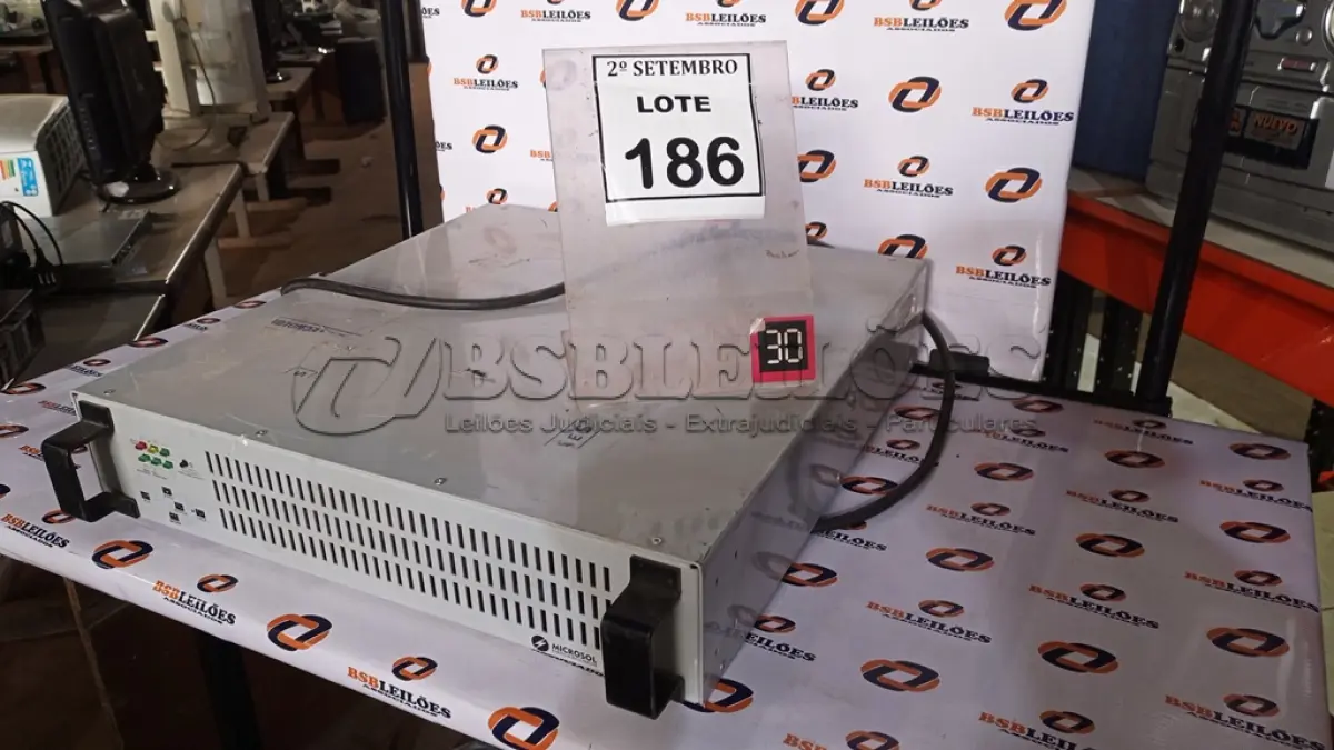 LOTE 186 - 01 ESTABILIZADOR DE TENSÃO MARCA MICROSOL. (NO ESTADO) ATENÇÃO! FAZER A VISITAÇÃO ANTES DE ARREMATAR, NÃO SABEMOS SE FUNCIONA, LEILÃO NÃO TEM GARANTIA E NEM DEVOLUÇÃO, SUJEITO A POSSÍVEIS AVARIAS VISÍVEIS/OCULTAS E/OU AUSÊNCIA DE COMPONENTES.