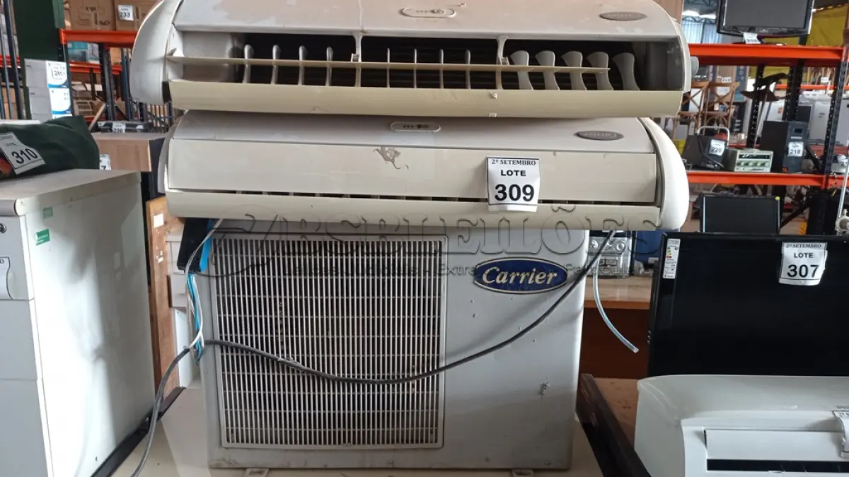 LOTE 309 - 02 EVAPORADORAS E 01 CONDENSADORA 18000 BTU. (NO ESTADO) ATENÇÃO! FAZER A VISITAÇÃO ANTES DE ARREMATAR, NÃO SABEMOS SE FUNCIONA, LEILÃO NÃO TEM GARANTIA E NEM DEVOLUÇÃO, SUJEITO A POSSÍVEIS AVARIAS VISÍVEIS/OCULTAS E/OU AUSÊNCIA DE COMPONENTES.
