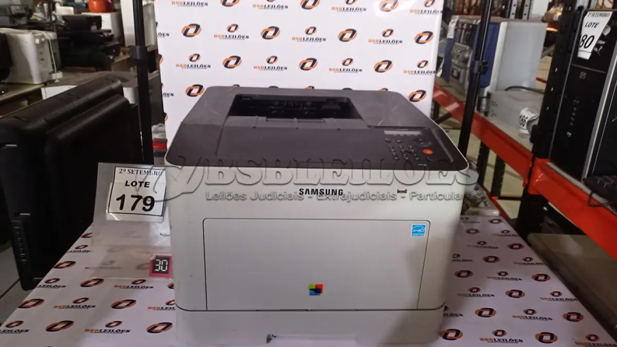 LOTE 179 - 01 IMPRESSORA MODELO CLP-680ND MARCA SAMSUNG. (NO ESTADO) ATENÇÃO! FAZER A VISITAÇÃO ANTES DE ARREMATAR, NÃO SABEMOS SE FUNCIONA, LEILÃO NÃO TEM GARANTIA E NEM DEVOLUÇÃO, SUJEITO A POSSÍVEIS AVARIAS VISÍVEIS/OCULTAS E/OU AUSÊNCIA DE COMPONENTES.