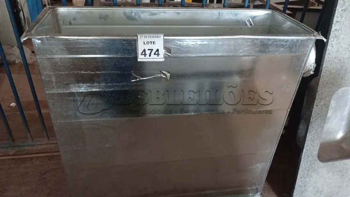 LOTE 474 - LOTE EXTRA. (NO ESTADO) ATENÇÃO! FAZER A VISITAÇÃO ANTES DE ARREMATAR, NÃO SABEMOS SE FUNCIONA, LEILÃO NÃO TEM GARANTIA E NEM DEVOLUÇÃO, SUJEITO A POSSÍVEIS AVARIAS VISÍVEIS/OCULTAS E/OU AUSÊNCIA DE COMPONENTES.
