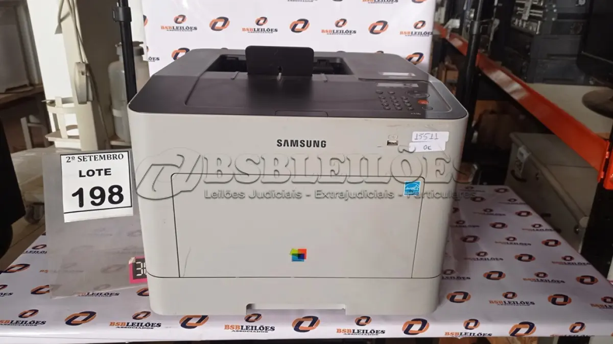 LOTE 198 - 01 IMPRESSORA MODELO CLP-680ND MARCA SAMSUNG. (NO ESTADO) ATENÇÃO! FAZER A VISITAÇÃO ANTES DE ARREMATAR, NÃO SABEMOS SE FUNCIONA, LEILÃO NÃO TEM GARANTIA E NEM DEVOLUÇÃO, SUJEITO A POSSÍVEIS AVARIAS VISÍVEIS/OCULTAS E/OU AUSÊNCIA DE COMPONENTES.