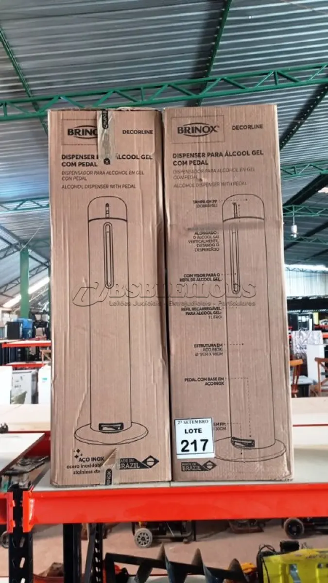 LOTE 217 - 02 DISPENSES DE ÁLCOOL EM GEL COM PEDAL MARCA BRINOX. (NO ESTADO) ATENÇÃO! FAZER A VISITAÇÃO ANTES DE ARREMATAR, NÃO SABEMOS SE FUNCIONA, LEILÃO NÃO TEM GARANTIA E NEM DEVOLUÇÃO, SUJEITO A POSSÍVEIS AVARIAS VISÍVEIS/OCULTAS E/OU AUSÊNCIA DE COMPONENTES.