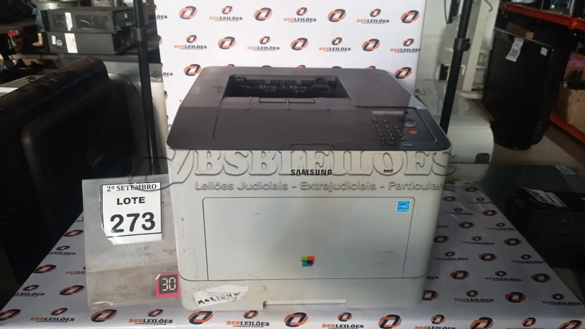 LOTE 273 - 01 IMPRESSORA MODELO CLP-680ND MARCA SAMSUNG. (NO ESTADO) ATENÇÃO! FAZER A VISITAÇÃO ANTES DE ARREMATAR, NÃO SABEMOS SE FUNCIONA, LEILÃO NÃO TEM GARANTIA E NEM DEVOLUÇÃO, SUJEITO A POSSÍVEIS AVARIAS VISÍVEIS/OCULTAS E/OU AUSÊNCIA DE COMPONENTES.