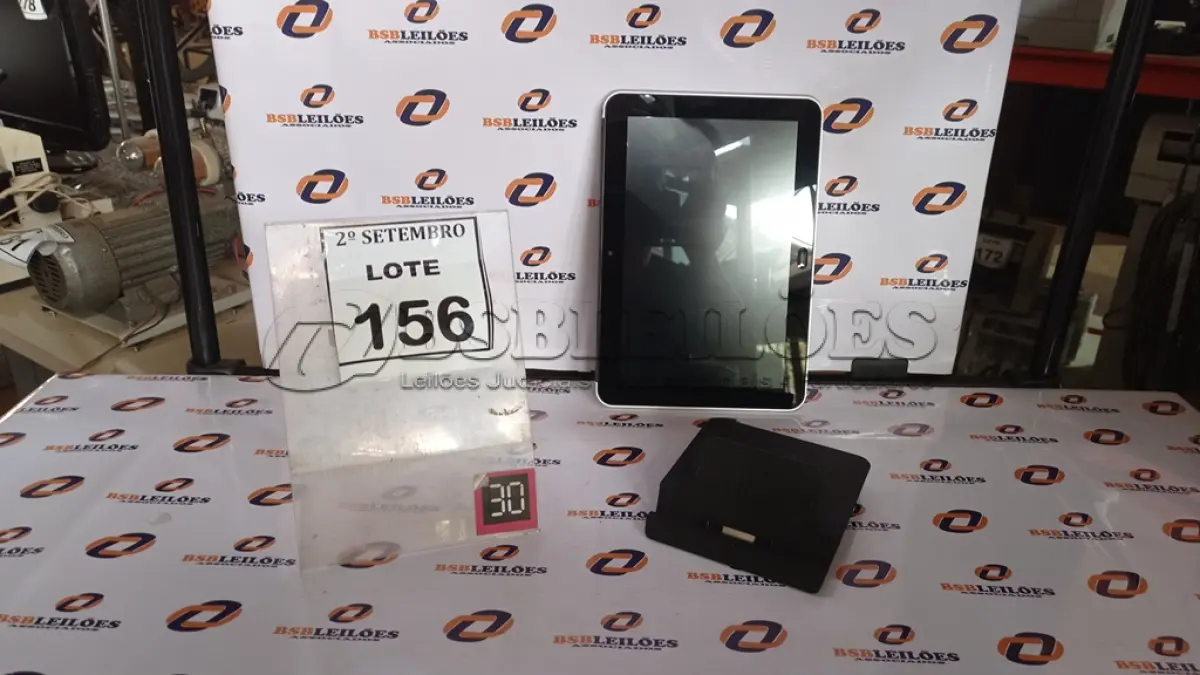 LOTE 156 - 01 TABLET HP ELITEPAD. (NO ESTADO) ATENÇÃO! FAZER A VISITAÇÃO ANTES DE ARREMATAR, NÃO SABEMOS SE FUNCIONA, LEILÃO NÃO TEM GARANTIA E NEM DEVOLUÇÃO, SUJEITO A POSSÍVEIS AVARIAS VISÍVEIS/OCULTAS E/OU AUSÊNCIA DE COMPONENTES.
