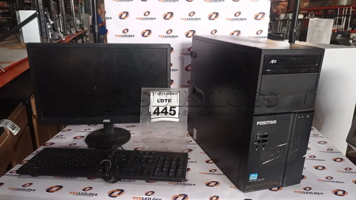 LOTE 445 - 01 CPU MARCA POSITIVO, 01 MONITOR MARCA AOC E 01 TECLADO. (NO ESTADO) ATENÇÃO! FAZER A VISITAÇÃO ANTES DE ARREMATAR, NÃO SABEMOS SE FUNCIONA, LEILÃO NÃO TEM GARANTIA E NEM DEVOLUÇÃO, SUJEITO A POSSÍVEIS AVARIAS VISÍVEIS/OCULTAS E/OU AUSÊNCIA DE COMPONENTES.