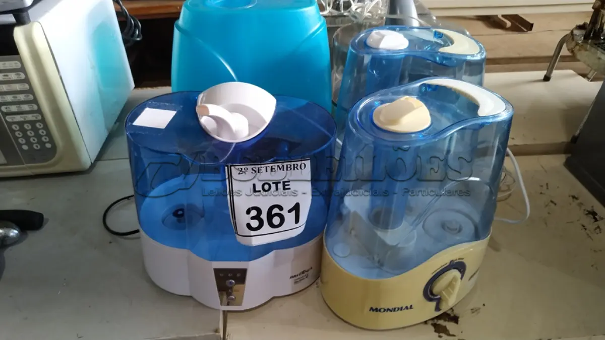 LOTE 361 - 07 UMIDIFICADORES. (NO ESTADO) ATENÇÃO! FAZER A VISITAÇÃO ANTES DE ARREMATAR, NÃO SABEMOS SE FUNCIONA, LEILÃO NÃO TEM GARANTIA E NEM DEVOLUÇÃO, SUJEITO A POSSÍVEIS AVARIAS VISÍVEIS/OCULTAS E/OU AUSÊNCIA DE COMPONENTES.