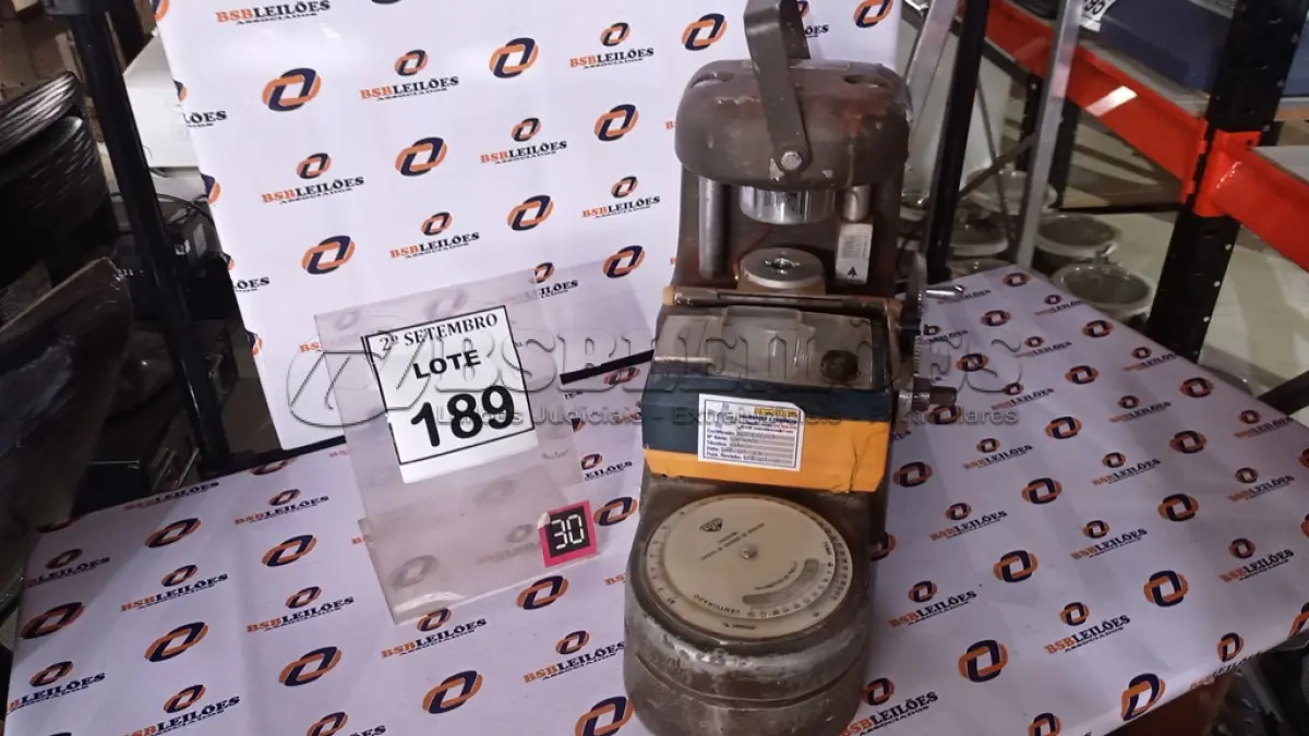 LOTE 189 - 01 MEDIDOR DE UMIDADE. (NO ESTADO) ATENÇÃO! FAZER A VISITAÇÃO ANTES DE ARREMATAR, NÃO SABEMOS SE FUNCIONA, LEILÃO NÃO TEM GARANTIA E NEM DEVOLUÇÃO, SUJEITO A POSSÍVEIS AVARIAS VISÍVEIS/OCULTAS E/OU AUSÊNCIA DE COMPONENTES.