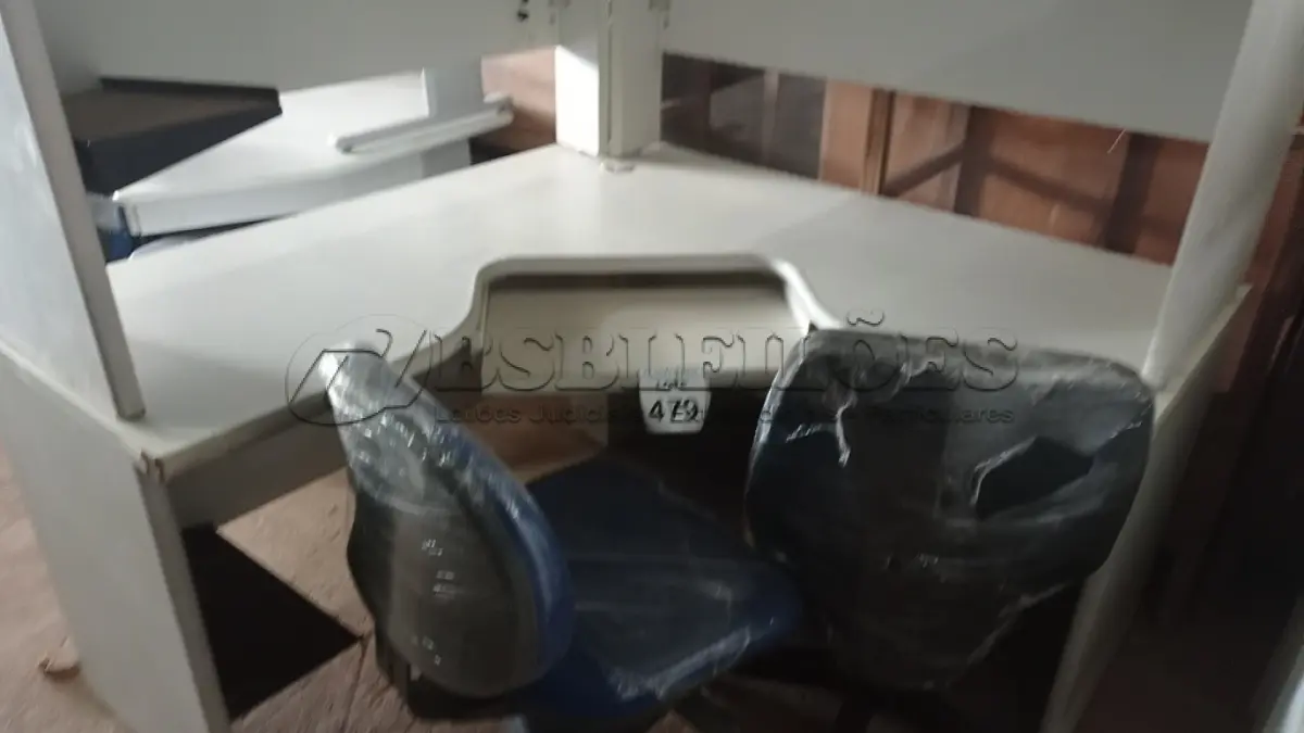 LOTE 479 - LOTE EXTRA. (NO ESTADO) ATENÇÃO! FAZER A VISITAÇÃO ANTES DE ARREMATAR, NÃO SABEMOS SE FUNCIONA, LEILÃO NÃO TEM GARANTIA E NEM DEVOLUÇÃO, SUJEITO A POSSÍVEIS AVARIAS VISÍVEIS/OCULTAS E/OU AUSÊNCIA DE COMPONENTES.