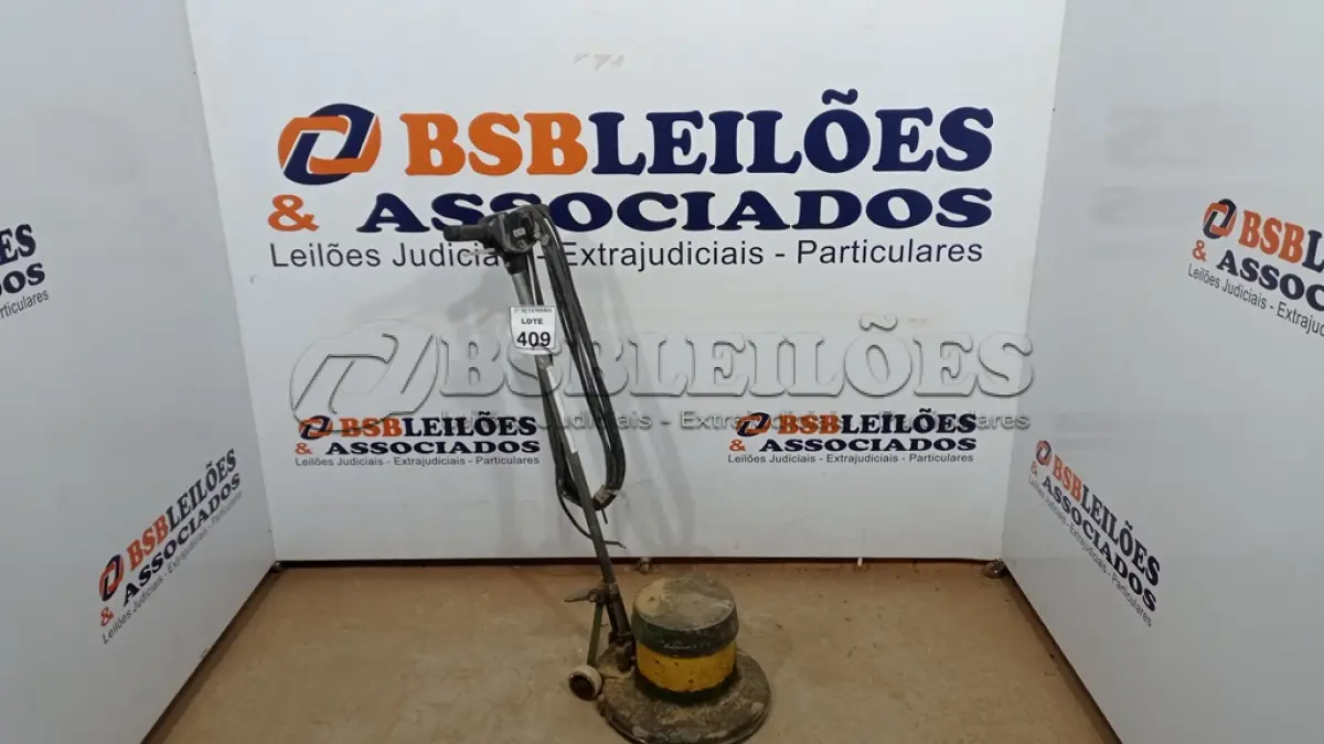 LOTE 409 - 01 ENCERADEIRA INDUSTRIAL. (NO ESTADO) ATENÇÃO! FAZER A VISITAÇÃO ANTES DE ARREMATAR, NÃO SABEMOS SE FUNCIONA, LEILÃO NÃO TEM GARANTIA E NEM DEVOLUÇÃO, SUJEITO A POSSÍVEIS AVARIAS VISÍVEIS/OCULTAS E/OU AUSÊNCIA DE COMPONENTES.