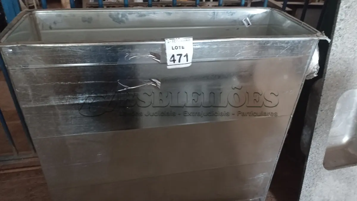 LOTE 471 - LOTE EXTRA. (NO ESTADO) ATENÇÃO! FAZER A VISITAÇÃO ANTES DE ARREMATAR, NÃO SABEMOS SE FUNCIONA, LEILÃO NÃO TEM GARANTIA E NEM DEVOLUÇÃO, SUJEITO A POSSÍVEIS AVARIAS VISÍVEIS/OCULTAS E/OU AUSÊNCIA DE COMPONENTES.