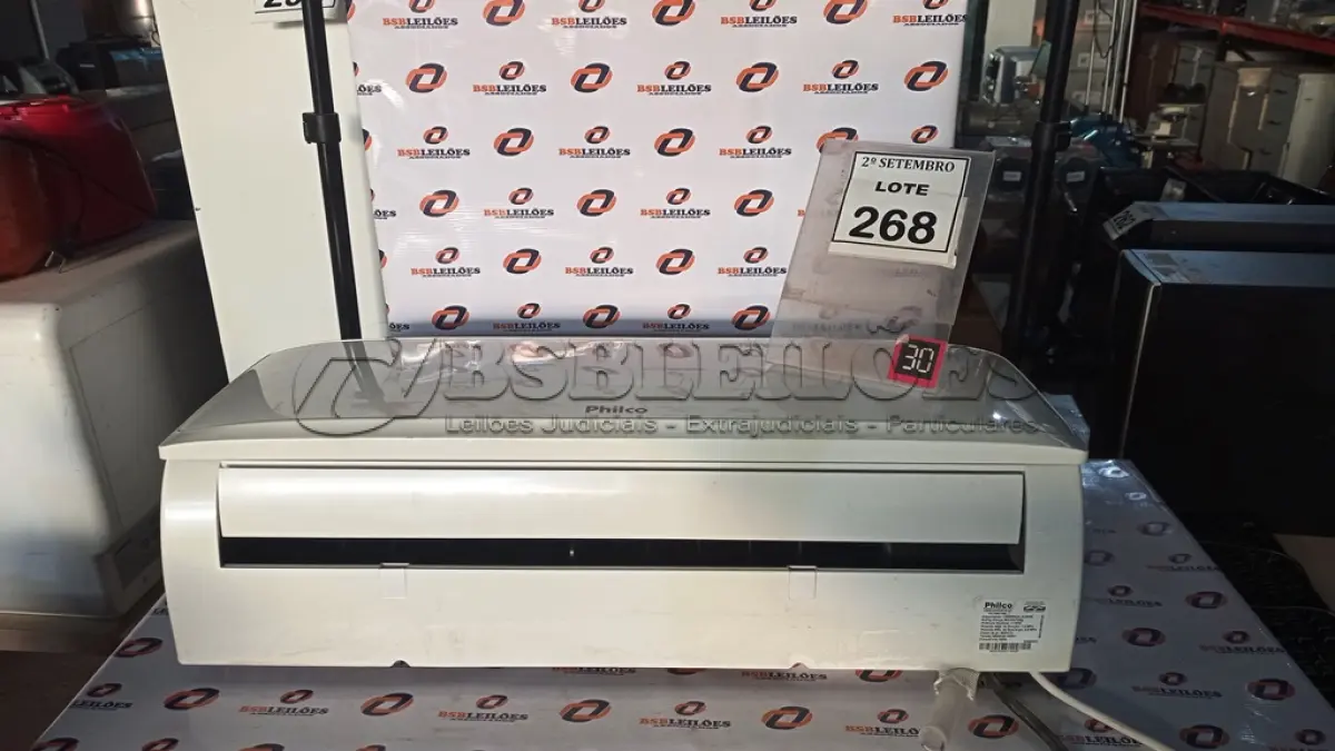 LOTE 268 - 01 EVAPORADORA 12000 BTUS MARCA PHILCO. (NO ESTADO) ATENÇÃO! FAZER A VISITAÇÃO ANTES DE ARREMATAR, NÃO SABEMOS SE FUNCIONA, LEILÃO NÃO TEM GARANTIA E NEM DEVOLUÇÃO, SUJEITO A POSSÍVEIS AVARIAS VISÍVEIS/OCULTAS E/OU AUSÊNCIA DE COMPONENTES.