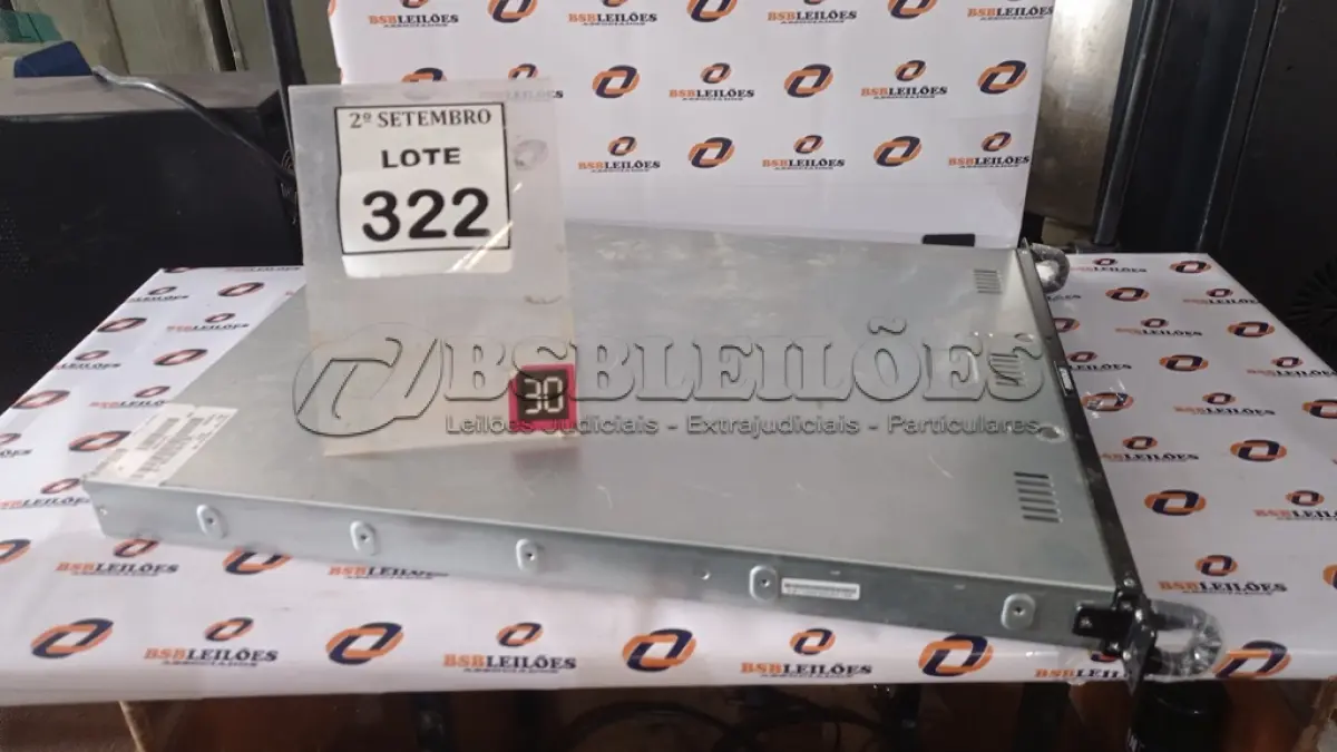 LOTE 322 - 01 SERVIDOR DE RACK MARCA DIEBOLD. (NO ESTADO) ATENÇÃO! FAZER A VISITAÇÃO ANTES DE ARREMATAR, NÃO SABEMOS SE FUNCIONA, LEILÃO NÃO TEM GARANTIA E NEM DEVOLUÇÃO, SUJEITO A POSSÍVEIS AVARIAS VISÍVEIS/OCULTAS E/OU AUSÊNCIA DE COMPONENTES.