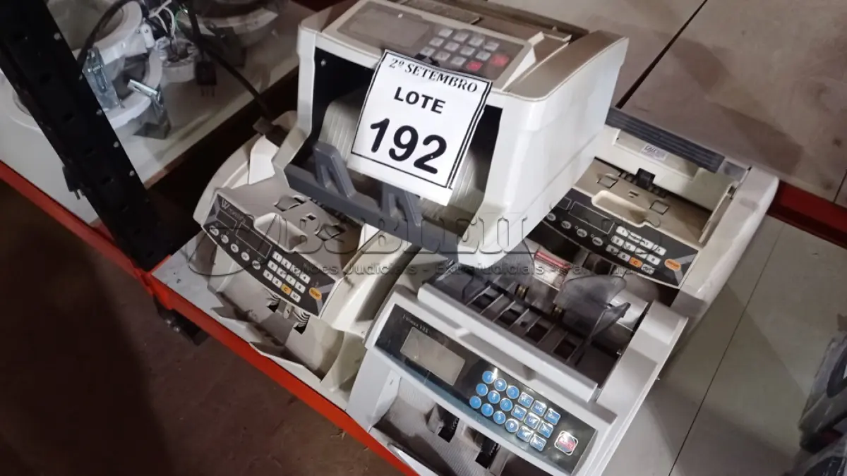 LOTE 192 - 05 MÁQUINAS DE CONTAR CÉDULAS. (NO ESTADO) ATENÇÃO! FAZER A VISITAÇÃO ANTES DE ARREMATAR, NÃO SABEMOS SE FUNCIONA, LEILÃO NÃO TEM GARANTIA E NEM DEVOLUÇÃO, SUJEITO A POSSÍVEIS AVARIAS VISÍVEIS/OCULTAS E/OU AUSÊNCIA DE COMPONENTES.