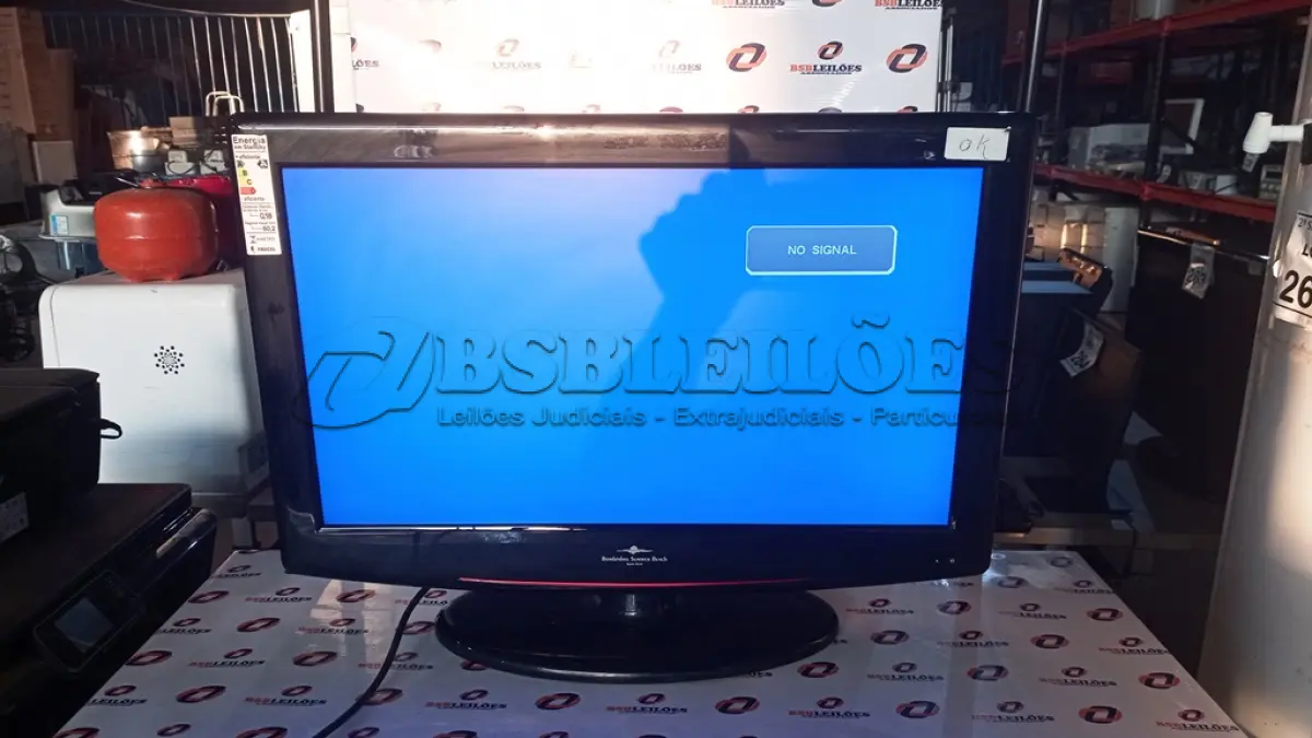 LOTE 269 - 01 TV LCD 26’’. (NO ESTADO) ATENÇÃO! FAZER A VISITAÇÃO ANTES DE ARREMATAR, NÃO SABEMOS SE FUNCIONA, LEILÃO NÃO TEM GARANTIA E NEM DEVOLUÇÃO, SUJEITO A POSSÍVEIS AVARIAS VISÍVEIS/OCULTAS E/OU AUSÊNCIA DE COMPONENTES.
