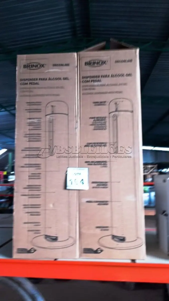 LOTE 194 - 02 DISPENSES DE ÁLCOOL EM GEL COM PEDAL MARCA BRINOX. (NO ESTADO) ATENÇÃO! FAZER A VISITAÇÃO ANTES DE ARREMATAR, NÃO SABEMOS SE FUNCIONA, LEILÃO NÃO TEM GARANTIA E NEM DEVOLUÇÃO, SUJEITO A POSSÍVEIS AVARIAS VISÍVEIS/OCULTAS E/OU AUSÊNCIA DE COMPONENTES.
