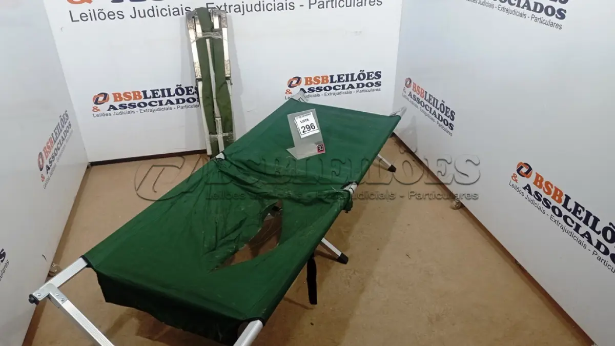 LOTE 296 - 02 CAMAS DE CAMPANA. (NO ESTADO) ATENÇÃO! FAZER A VISITAÇÃO ANTES DE ARREMATAR, NÃO SABEMOS SE FUNCIONA, LEILÃO NÃO TEM GARANTIA E NEM DEVOLUÇÃO, SUJEITO A POSSÍVEIS AVARIAS VISÍVEIS/OCULTAS E/OU AUSÊNCIA DE COMPONENTES.