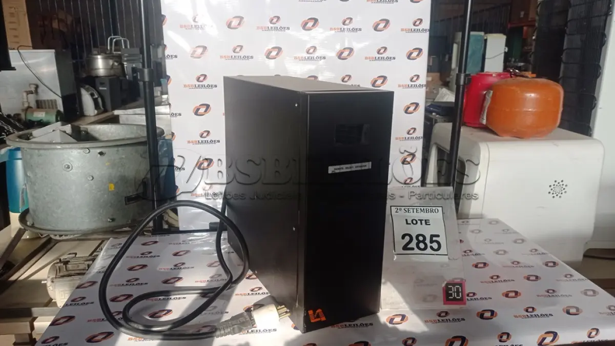 LOTE 285 - 01 NOBREAK MARCA LACERDA. (NO ESTADO) ATENÇÃO! FAZER A VISITAÇÃO ANTES DE ARREMATAR, NÃO SABEMOS SE FUNCIONA, LEILÃO NÃO TEM GARANTIA E NEM DEVOLUÇÃO, SUJEITO A POSSÍVEIS AVARIAS VISÍVEIS/OCULTAS E/OU AUSÊNCIA DE COMPONENTES.