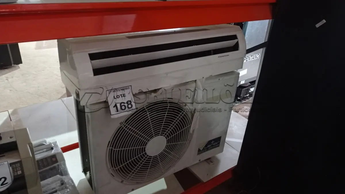 LOTE 168 - 01 EVAPORADORA E 01 CONDENSADORA. (NO ESTADO) ATENÇÃO! FAZER A VISITAÇÃO ANTES DE ARREMATAR, NÃO SABEMOS SE FUNCIONA, LEILÃO NÃO TEM GARANTIA E NEM DEVOLUÇÃO, SUJEITO A POSSÍVEIS AVARIAS VISÍVEIS/OCULTAS E/OU AUSÊNCIA DE COMPONENTES.