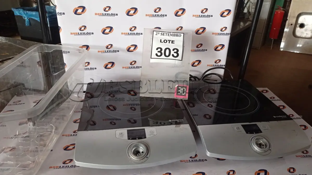 LOTE 303 - 02 FOGÕES DE INDUÇÃO COM 01 BOCA, 03 FERROS DE PASSAR, 02 TERMÔMETROS INFRAVERMELHO, 01 CHAPINHA DE CABELO, 01 ESCOVA DE CABELO ELÉTRICA E 01 MIXER. (NO ESTADO) ATENÇÃO! FAZER A VISITAÇÃO ANTES DE ARREMATAR, NÃO SABEMOS SE FUNCIONA, LEILÃO NÃO TEM GARANTIA E NEM DEVOLUÇÃO, SUJEITO A POSSÍVEIS AVARIAS VISÍVEIS/OCULTAS E/OU AUSÊNCIA DE COMPONENTES.