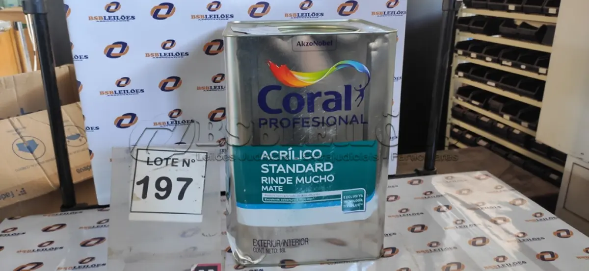 LOTE 197 - 01 LATA DE TINTA ACRILICA 18L NA COR BRANCA MARCA CORAL. (NO ESTADO, NÃO SABEMOS SE FUNCIONA. LEILÃO NÃO TEM GARANTIA E NEM DEVOLUÇÃO, SUJEITO A POSSÍVEIS AVARIAS VISÍVEIS/OCULTAS E/OU AUSÊNCIA DE COMPONENTES)