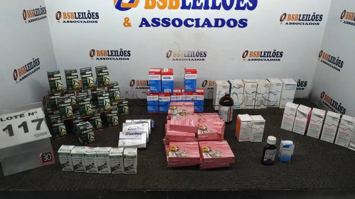 LOTE 117 - 01 LOTE DE REMÉDIOS VETERINÁRIOS DIVERSOS. (NO ESTADO, NÃO SABEMOS SE FUNCIONA. LEILÃO NÃO TEM GARANTIA E NEM DEVOLUÇÃO, SUJEITO A POSSÍVEIS AVARIAS VISÍVEIS/OCULTAS E/OU AUSÊNCIA DE COMPONENTES)
