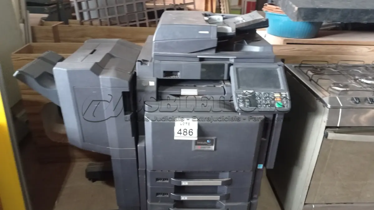 LOTE 486 - 01 IMPRESSORA MULTIFUNCIONAL MODELO TSKALFA 4501I MARCA KYOCERA. (NO ESTADO) ATENÇÃO! FAZER A VISITAÇÃO ANTES DE ARREMATAR, NÃO SABEMOS SE FUNCIONA, LEILÃO NÃO TEM GARANTIA E NEM DEVOLUÇÃO, SUJEITO A POSSÍVEIS AVARIAS VISÍVEIS/OCULTAS E/OU AUSÊNCIA DE COMPONENTES.