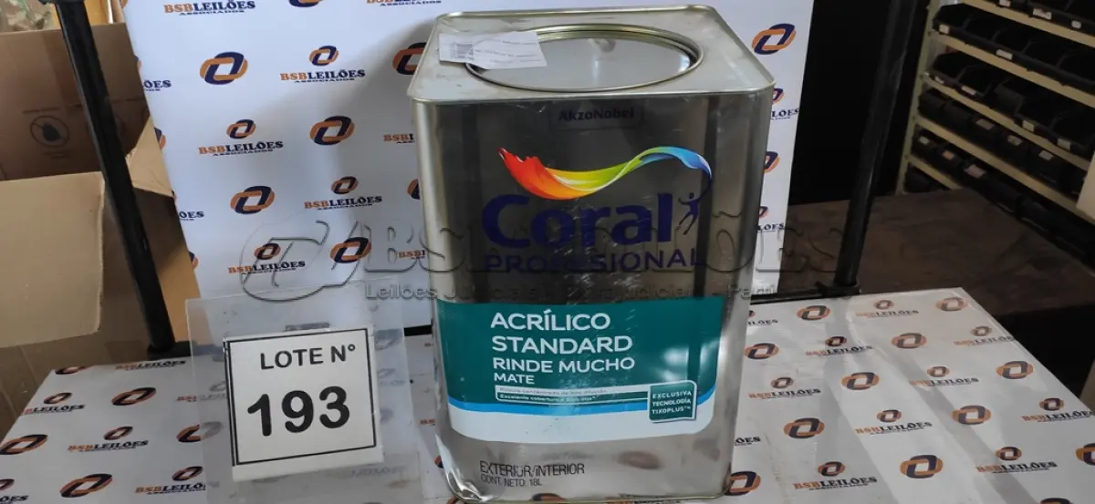 LOTE 193 - 01 LATA DE TINTA ACRILICA 18L NA COR BRANCA MARCA CORAL. (NO ESTADO, NÃO SABEMOS SE FUNCIONA. LEILÃO NÃO TEM GARANTIA E NEM DEVOLUÇÃO, SUJEITO A POSSÍVEIS AVARIAS VISÍVEIS/OCULTAS E/OU AUSÊNCIA DE COMPONENTES)