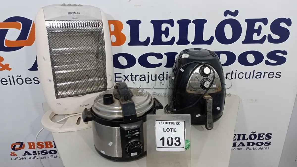 LOTE 103 - 01 AIR FRYER MARCA MONDIAL, 01 PANELA ELÉTRICA MARCA ELECTROLUX E 01 AQUECEDOR MARCA BRITÂNIA. (NO ESTADO) ATENÇÃO! FAZER A VISITAÇÃO ANTES DE ARREMATAR, NÃO SABEMOS SE FUNCIONA, LEILÃO NÃO TEM GARANTIA E NEM DEVOLUÇÃO, SUJEITO A POSSÍVEIS AVARIAS VISÍVEIS/OCULTAS E/OU AUSÊNCIA DE COMPONENTES.