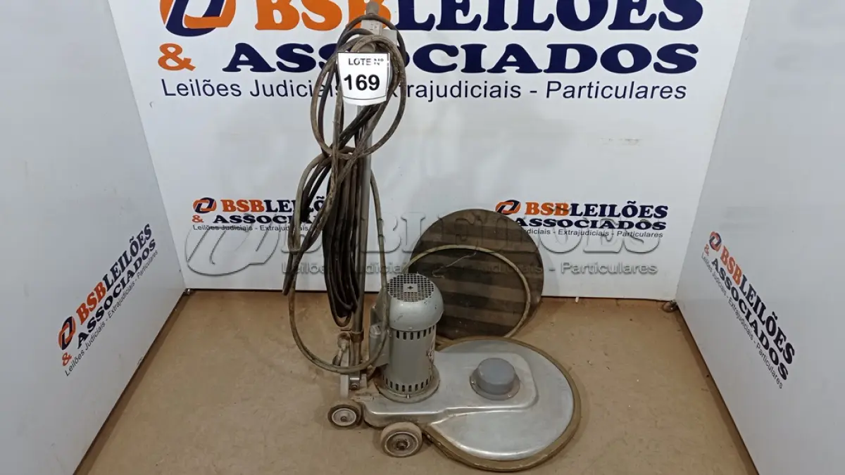 LOTE 169 - 01 ENCERADEIRA LUSTRADORA POLIDORA HIGH SPEED 1600 RPM. . (NO ESTADO, NÃO SABEMOS SE FUNCIONA. LEILÃO NÃO TEM GARANTIA E NEM DEVOLUÇÃO, SUJEITO A POSSÍVEIS AVARIAS VISÍVEIS/OCULTAS E/OU AUSÊNCIA DE COMPONENTES)