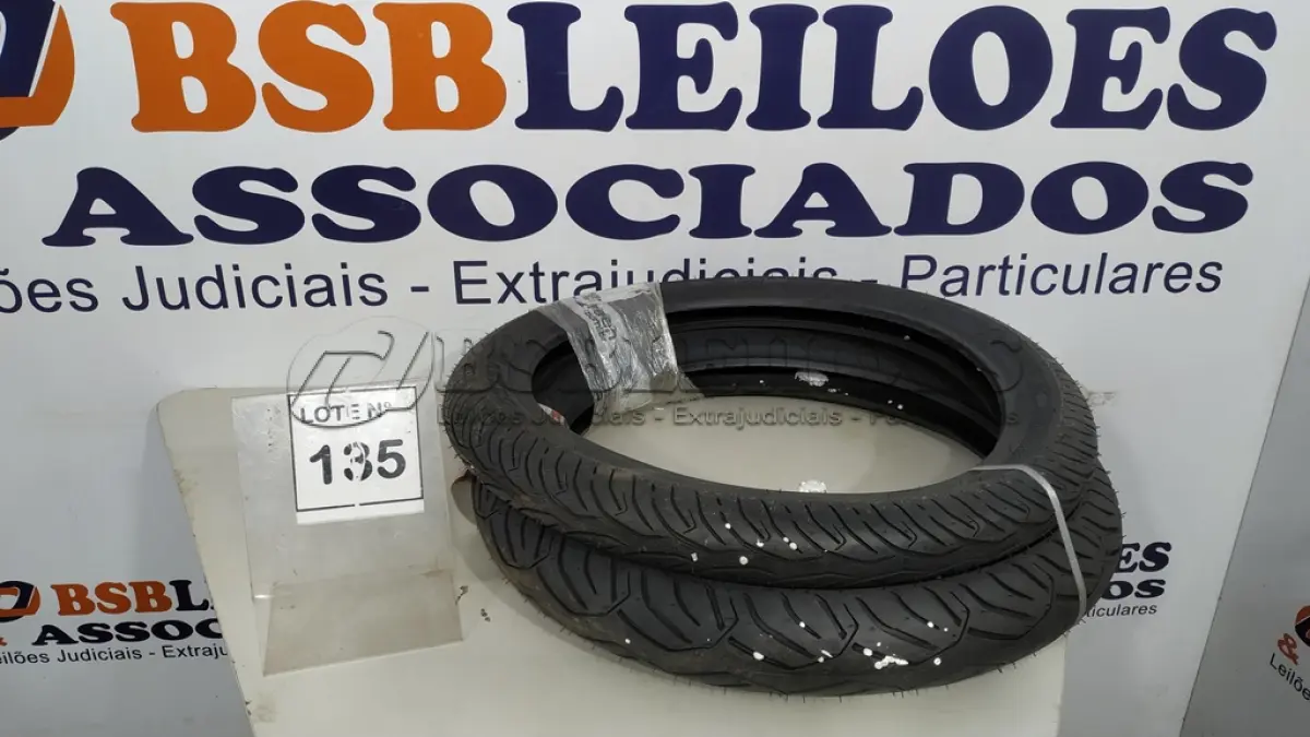 LOTE 135 - KIT 2 PNEUS MASKED 80/100-18 + 100/80-18 SEM CÂMARA. (NO ESTADO, NÃO SABEMOS SE FUNCIONA. LEILÃO NÃO TEM GARANTIA E NEM DEVOLUÇÃO, SUJEITO A POSSÍVEIS AVARIAS VISÍVEIS/OCULTAS E/OU AUSÊNCIA DE COMPONENTES)