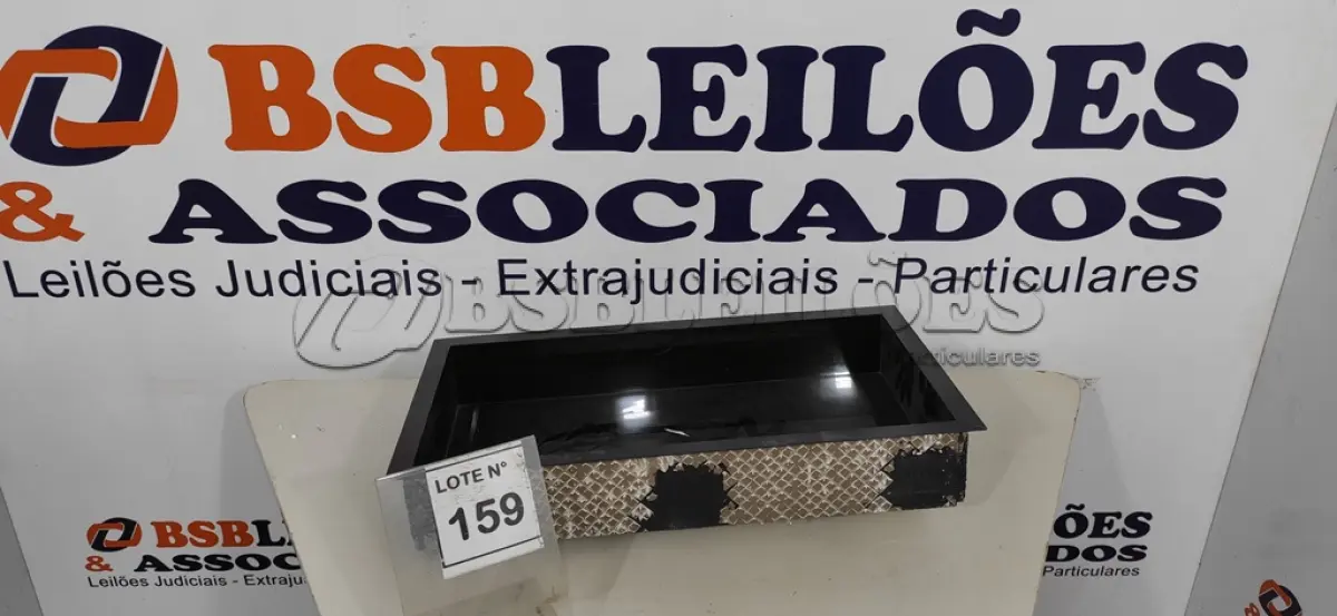 LOTE 159 - 01 NICHO DE PORCELANATO BANHEIRO SHAMPOO PRETO. (NO ESTADO, NÃO SABEMOS SE FUNCIONA. LEILÃO NÃO TEM GARANTIA E NEM DEVOLUÇÃO, SUJEITO A POSSÍVEIS AVARIAS VISÍVEIS/OCULTAS E/OU AUSÊNCIA DE COMPONENTES)