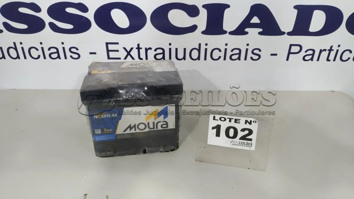 LOTE 102 - 01 BATERIA ESTACIONÁRIA MOURA NOBREAK 12MN45 (45AH) (NO ESTADO, NÃO SABEMOS SE FUNCIONA. LEILÃO NÃO TEM GARANTIA E NEM DEVOLUÇÃO, SUJEITO A POSSÍVEIS AVARIAS VISÍVEIS/OCULTAS E/OU AUSÊNCIA DE COMPONENTES)
