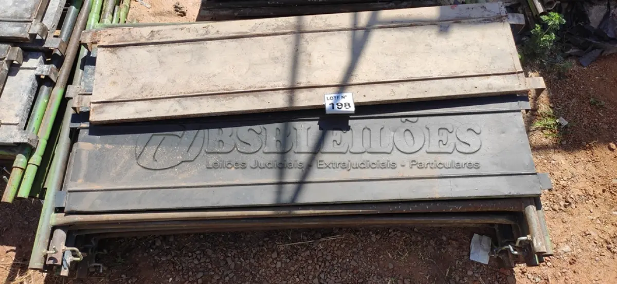LOTE 198