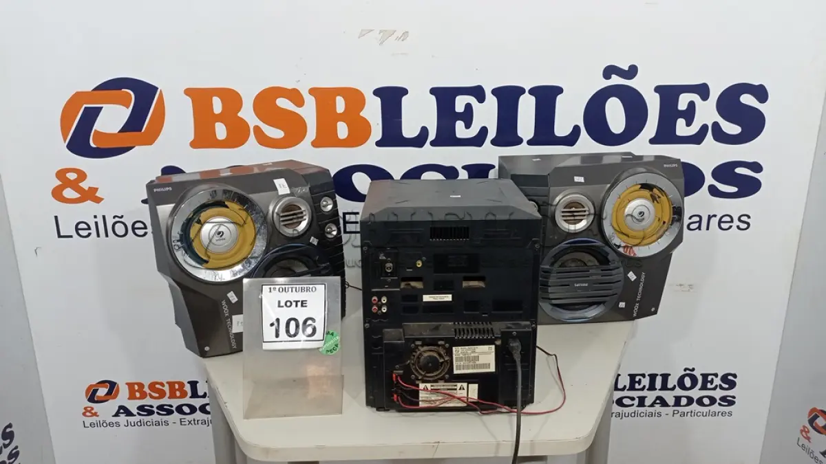 LOTE 106 - 01 GAMEPORT MINI SYSTEM MODELO FM M779 MARCA PHILIPS. (NO ESTADO) ATENÇÃO! FAZER A VISITAÇÃO ANTES DE ARREMATAR, NÃO SABEMOS SE FUNCIONA, LEILÃO NÃO TEM GARANTIA E NEM DEVOLUÇÃO, SUJEITO A POSSÍVEIS AVARIAS VISÍVEIS/OCULTAS E/OU AUSÊNCIA DE COMPONENTES.