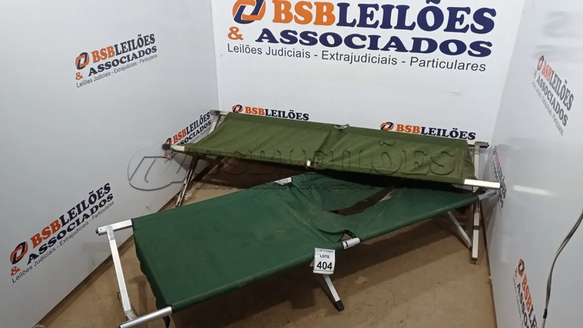 LOTE 404 - 02 CAMAS DE CAMPANA. (NO ESTADO) ATENÇÃO! FAZER A VISITAÇÃO ANTES DE ARREMATAR, NÃO SABEMOS SE FUNCIONA, LEILÃO NÃO TEM GARANTIA E NEM DEVOLUÇÃO, SUJEITO A POSSÍVEIS AVARIAS VISÍVEIS/OCULTAS E/OU AUSÊNCIA DE COMPONENTES.