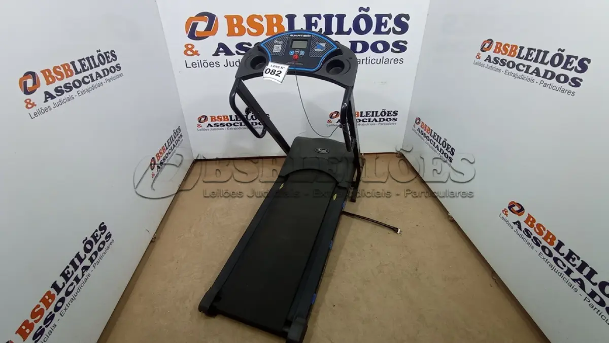 LOTE 082 - 01 ESTEIRA ERGOMÉTRICA ELETRÔNICA DREAM FITNESS RUN FIT 1600 (NO ESTADO, NÃO SABEMOS SE FUNCIONA. LEILÃO NÃO TEM GARANTIA E NEM DEVOLUÇÃO, SUJEITO A POSSÍVEIS AVARIAS VISÍVEIS/OCULTAS E/OU AUSÊNCIA DE COMPONENTES)