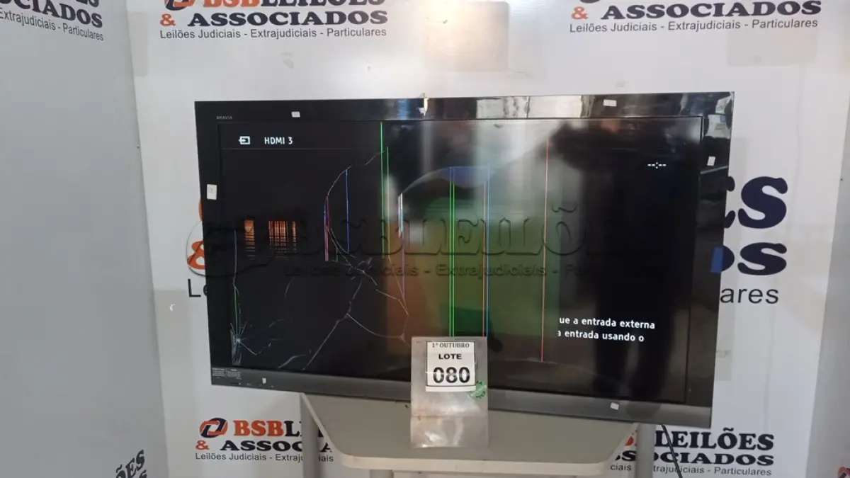 LOTE 080 - 01 TV LCD 46’’ MARCA SONY. (NO ESTADO) ATENÇÃO! FAZER A VISITAÇÃO ANTES DE ARREMATAR, NÃO SABEMOS SE FUNCIONA, LEILÃO NÃO TEM GARANTIA E NEM DEVOLUÇÃO, SUJEITO A POSSÍVEIS AVARIAS VISÍVEIS/OCULTAS E/OU AUSÊNCIA DE COMPONENTES.