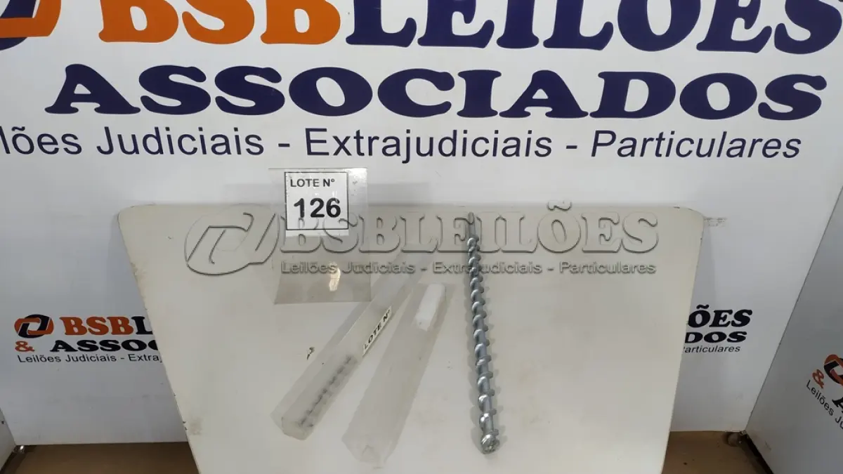 LOTE 126 - 01  BROCA PARA AMOSTRAGEM DE SOLO FALKER (NO ESTADO, NÃO SABEMOS SE FUNCIONA. LEILÃO NÃO TEM GARANTIA E NEM DEVOLUÇÃO, SUJEITO A POSSÍVEIS AVARIAS VISÍVEIS/OCULTAS E/OU AUSÊNCIA DE COMPONENTES)