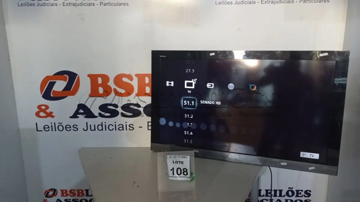 LOTE 108 - 02 TV’S LCD 40’’ MARCA SONY. (NO ESTADO) ATENÇÃO! FAZER A VISITAÇÃO ANTES DE ARREMATAR, NÃO SABEMOS SE FUNCIONA, LEILÃO NÃO TEM GARANTIA E NEM DEVOLUÇÃO, SUJEITO A POSSÍVEIS AVARIAS VISÍVEIS/OCULTAS E/OU AUSÊNCIA DE COMPONENTES.