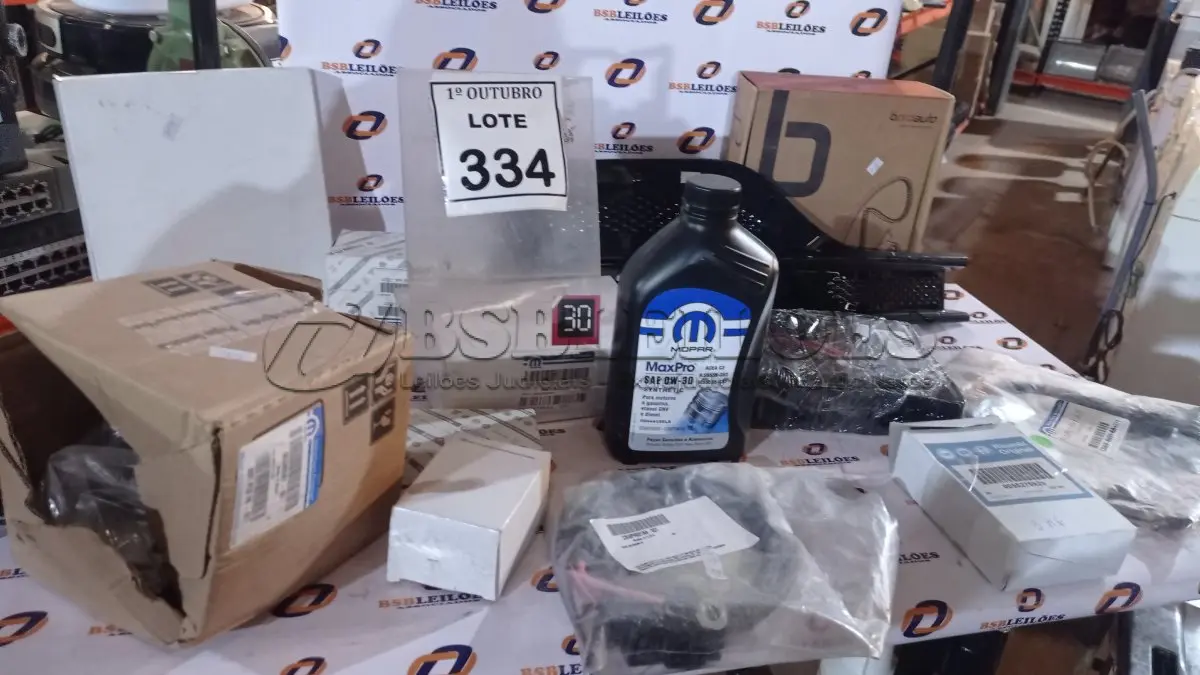 LOTE 334 - 01 CUBO DE RODA COM ROLAMENTO, 01 CORREIA DENTADA, 01 SENSOR DE COMBUSTÍVEL, 01 SONDA LAMBDA, 01 SENSOR PARA-CHOQUE, 01 LITRO DE ÓLEO, 02 KITS ALIMENTAÇÃO BOMBA COMBUSTÍVEL, 01 REFLETOR PARA-CHOQUE, 02 ACABAMENTO PARA-CHOQUE, 01 SENSOR DE ESTACIONAMENTO, 01 KIT DE PASTILHAS DE FREIO E 01 CORREIA DENTADA COM SENSOR. (NO ESTADO) ATENÇÃO! FAZER A VISITAÇÃO ANTES DE ARREMATAR, NÃO SABEMOS SE FUNCIONA, LEILÃO NÃO TEM GARANTIA E NEM DEVOLUÇÃO, SUJEITO A POSSÍVEIS AVARIAS VISÍVEIS/OCULTAS E/OU AUSÊNCIA DE COMPONENTES.