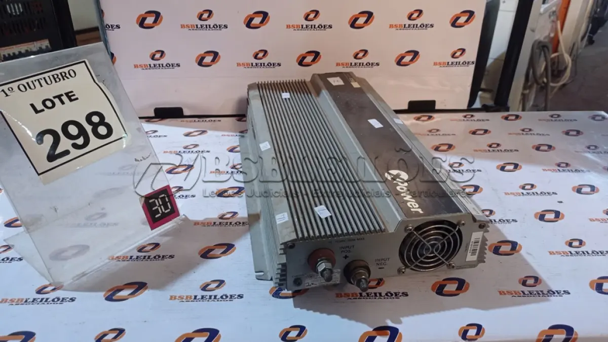 LOTE 298 - 01 INVERSOR DE ENERGIA XANTREX XPOWER 1750 PLUS. (NO ESTADO) ATENÇÃO! FAZER A VISITAÇÃO ANTES DE ARREMATAR, NÃO SABEMOS SE FUNCIONA, LEILÃO NÃO TEM GARANTIA E NEM DEVOLUÇÃO, SUJEITO A POSSÍVEIS AVARIAS VISÍVEIS/OCULTAS E/OU AUSÊNCIA DE COMPONENTES.