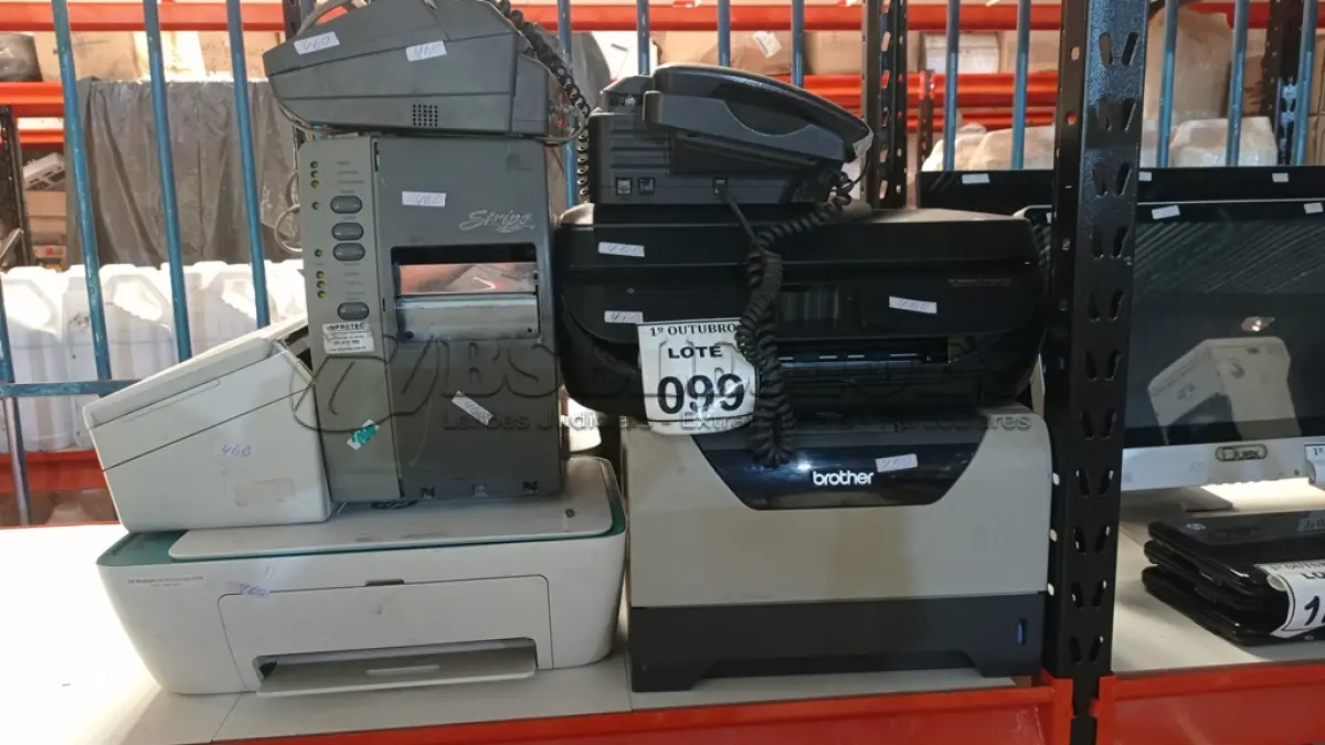 LOTE 099 - 03 IMPRESSORAS DE MARCAS E MODELOS DIVERSOS, 01 SCANNER MARCA AVISION, 01 IMPRESSORA DE ETIQUETAS E 02 APARELHOS DE FAX. (NO ESTADO) ATENÇÃO! FAZER A VISITAÇÃO ANTES DE ARREMATAR, NÃO SABEMOS SE FUNCIONA, LEILÃO NÃO TEM GARANTIA E NEM DEVOLUÇÃO, SUJEITO A POSSÍVEIS AVARIAS VISÍVEIS/OCULTAS E/OU AUSÊNCIA DE COMPONENTES.